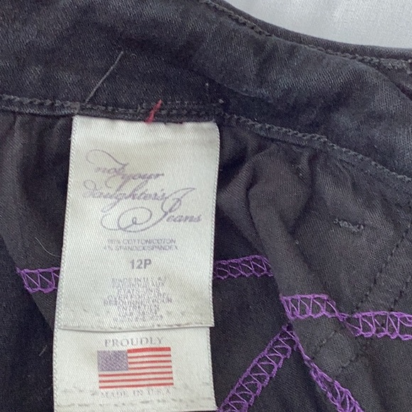 Not Your Daughter’s Jeans. Black with sequins detailing on back pockets. 12P - Picture 10 of 10